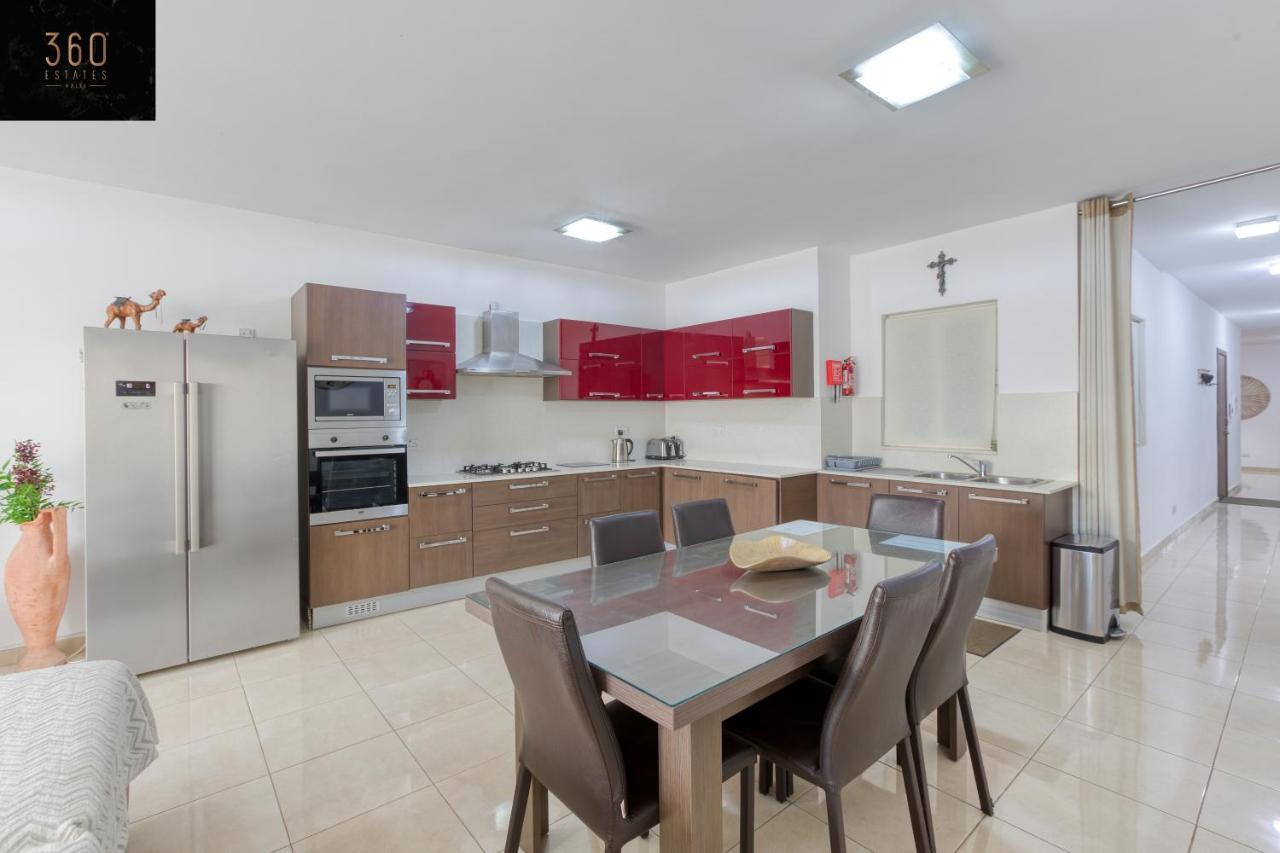 Charming Home Meters From The Seafront With Terrace By 360 Estates Σεντ Πόλς Μπέι Εξωτερικό φωτογραφία